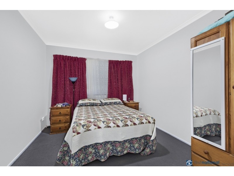 8 Jonquil Close, Bateau Bay NSW 2261