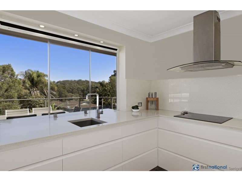 100 Old Gosford Road, Wamberal NSW 2260