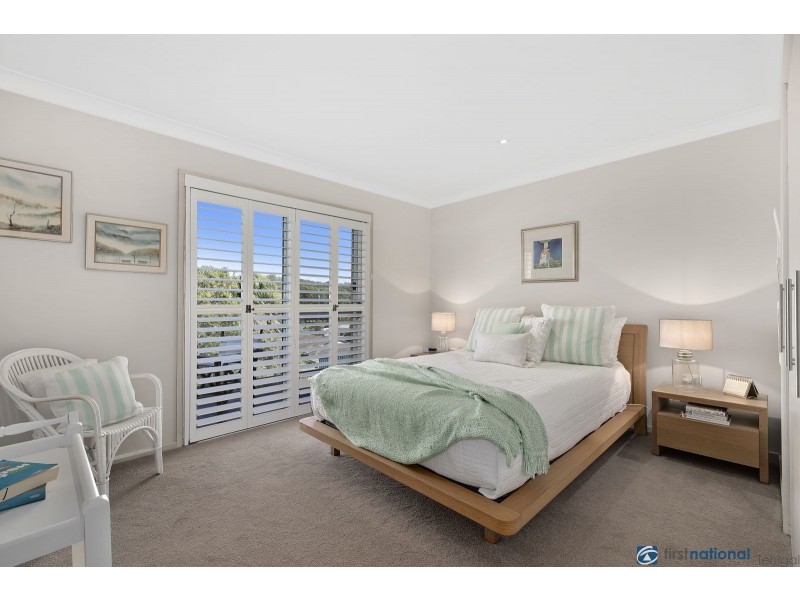 100 Old Gosford Road, Wamberal NSW 2260