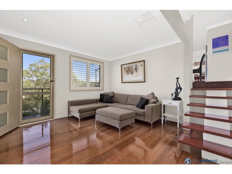 100 Old Gosford Road, Wamberal NSW 2260