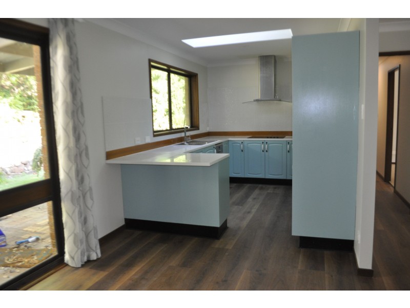 9 Edmondson Cr, Kincumber NSW 2251