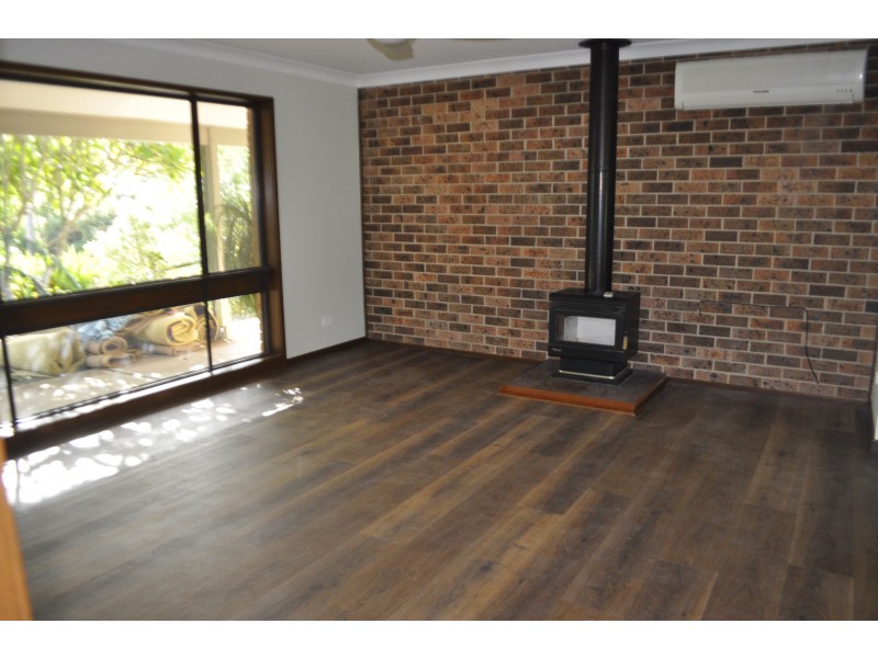 9 Edmondson Cr, Kincumber NSW 2251