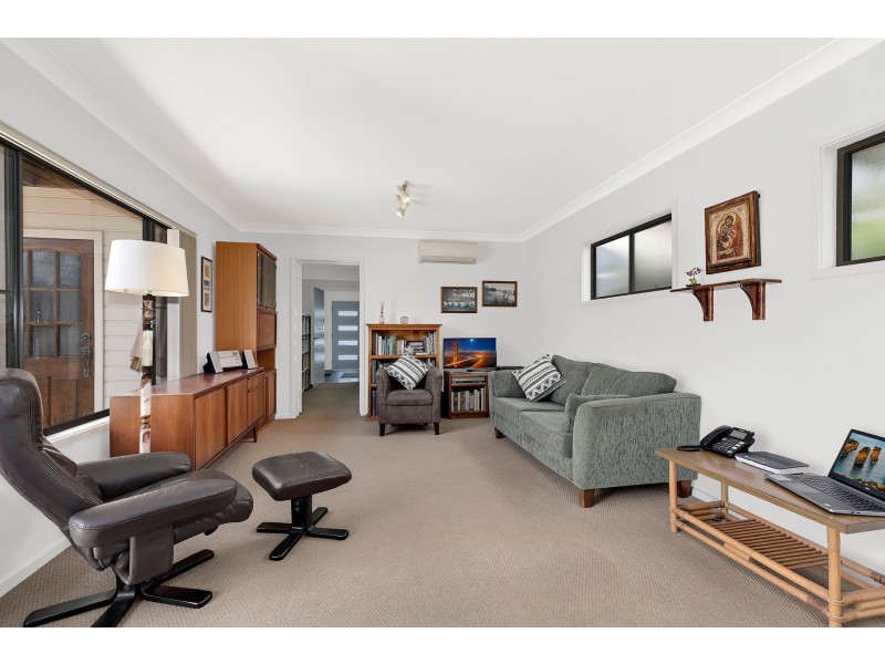 32 Ocean St, North Avoca NSW 2260