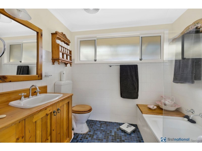 67 Kerry Crescent, Berkeley Vale NSW 2261