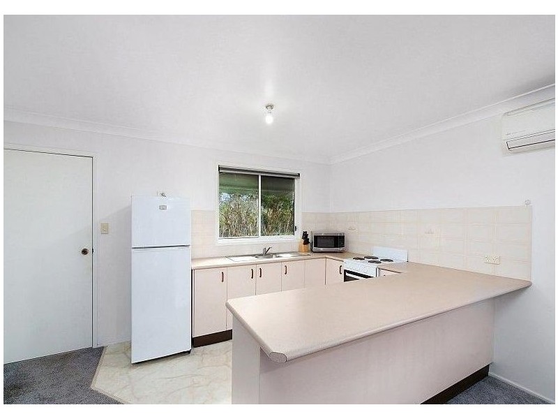 9 Peter Avenue, Forresters Beach NSW 2260