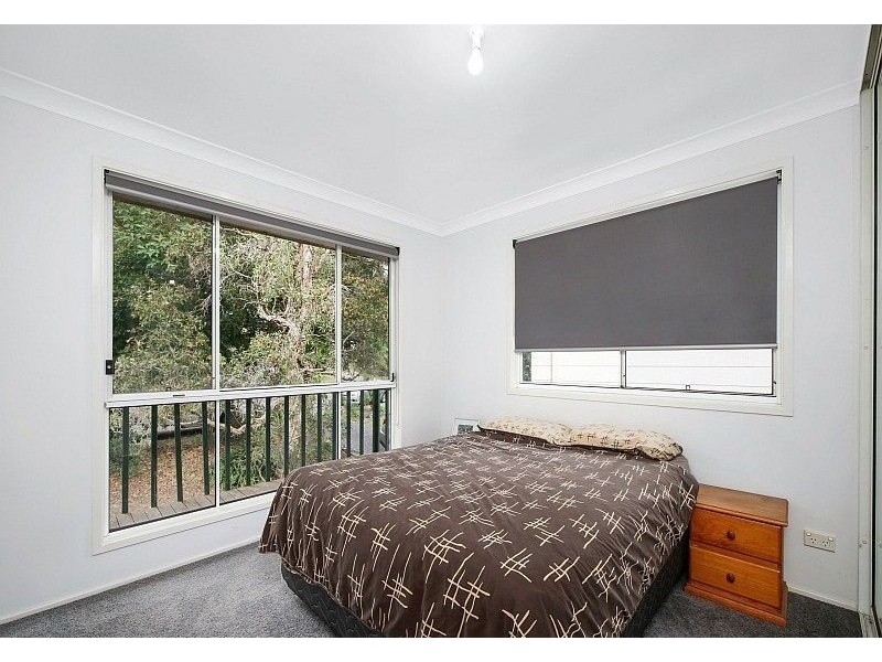 9 Peter Avenue, Forresters Beach NSW 2260