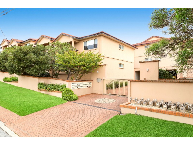 4/9-13 Junction Road, Terrigal NSW 2260