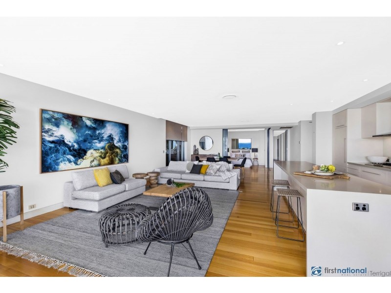 2/2 Whiting Avenue, Terrigal NSW 2260