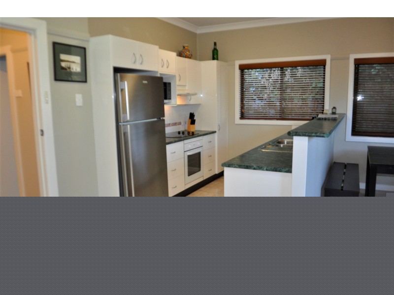 19 North Avoca Parade, North Avoca NSW 2260