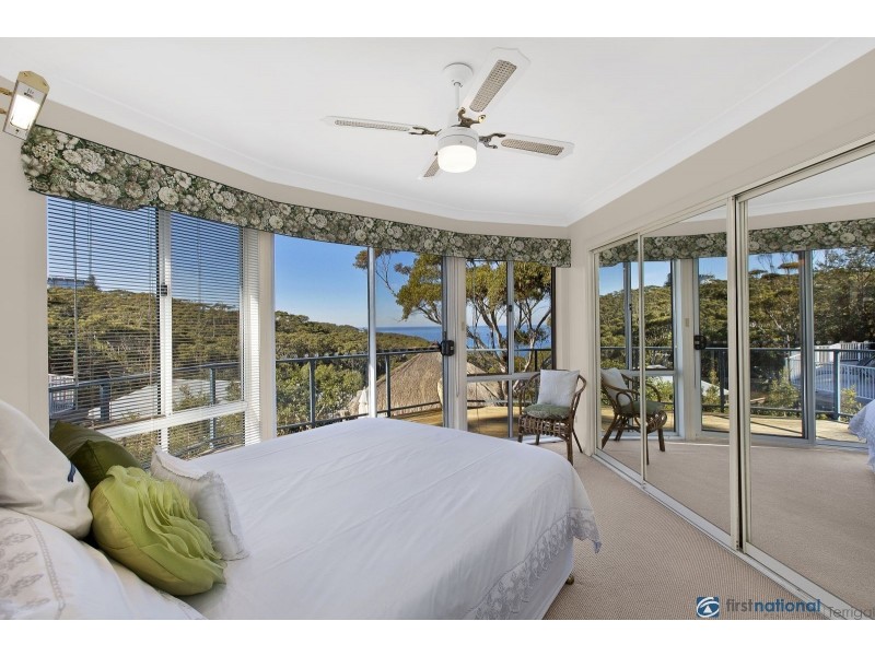 27 Table Top Road, North Avoca NSW 2260