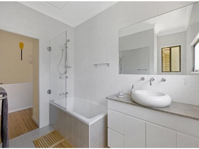 10 Ogilvie St, Terrigal NSW 2260