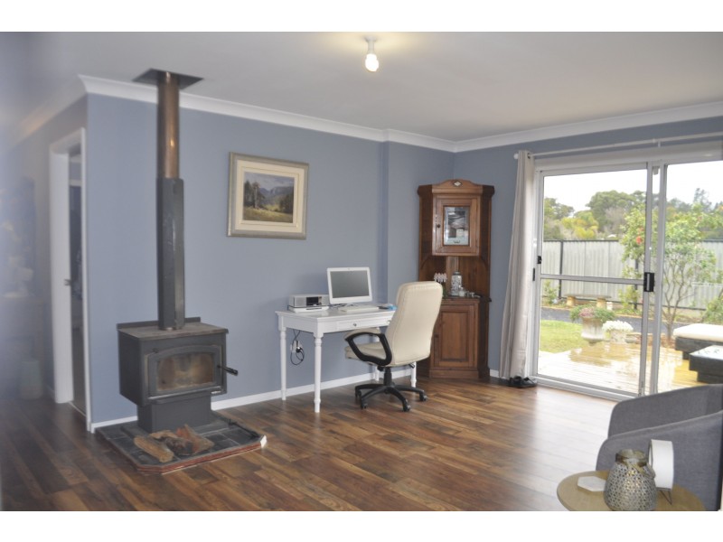 7B Warrambool Rd, Wamberal NSW 2260