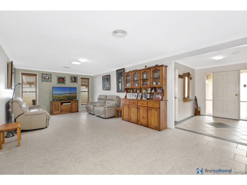 9 Stringybark Road, Hamlyn Terrace NSW 2259