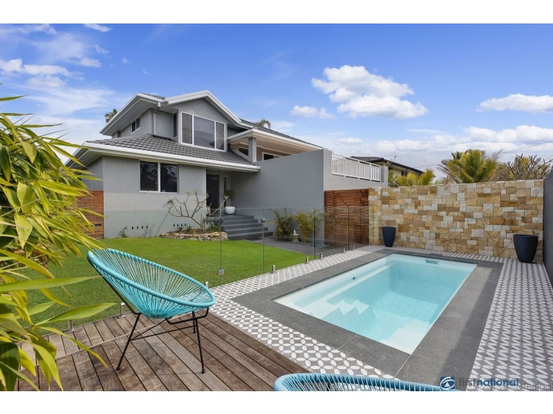 1/2 Renown Street, Wamberal NSW 2260