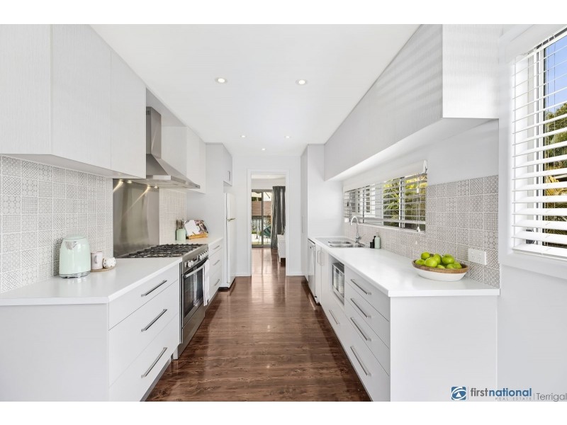 6 Dalpura Road, Wamberal NSW 2260