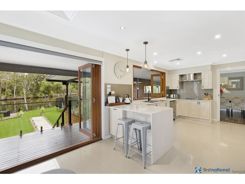 22 Golding Grove, Wyong NSW 2259