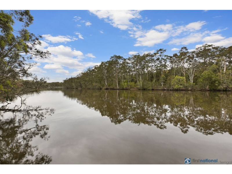 22 Golding Grove, Wyong NSW 2259