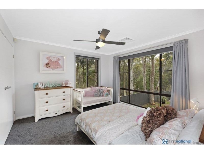 22 Golding Grove, Wyong NSW 2259