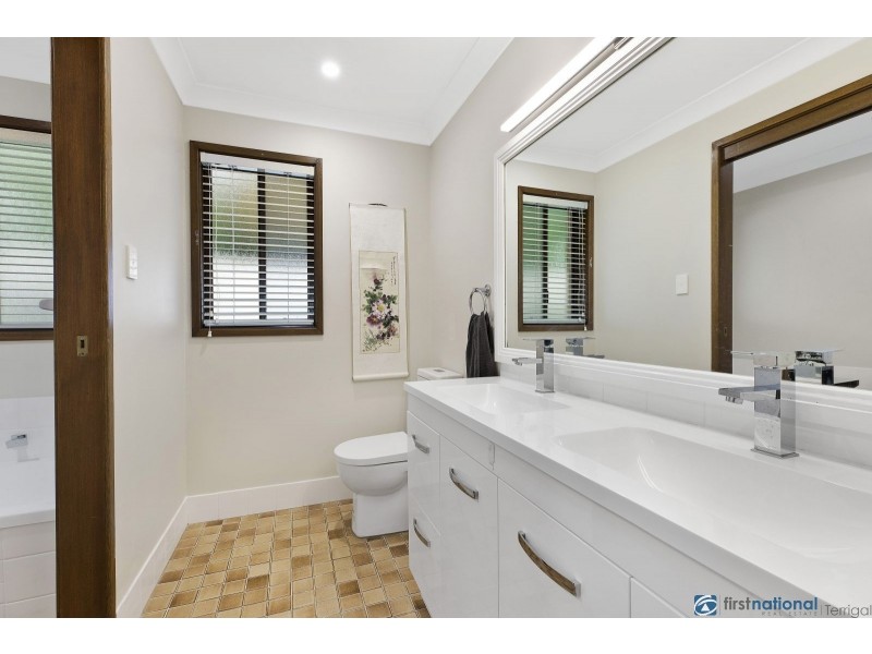 9 Edmondson Crescent, Kincumber NSW 2251