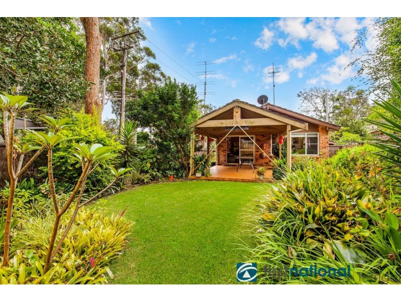 1 Lake Street, North Avoca NSW 2260