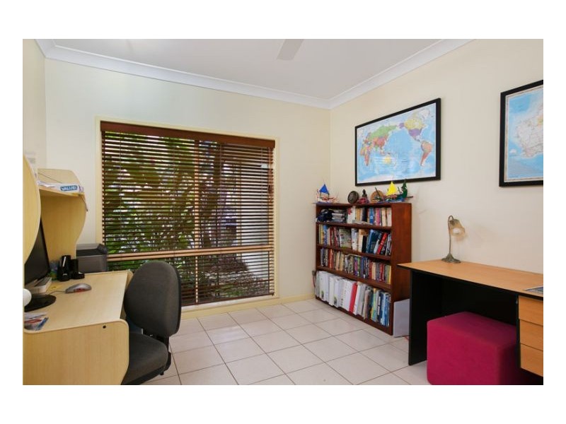 6 Warana Close, Kewarra Beach QLD 4879