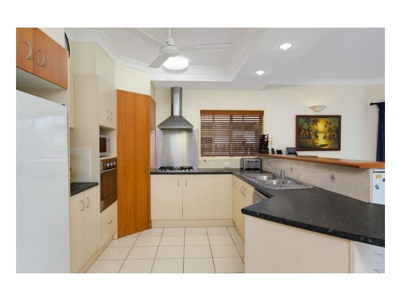 6 Warana Close, Kewarra Beach QLD 4879