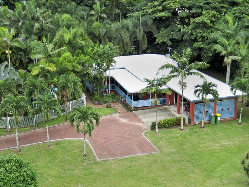 33 – 35 EVERGREEN STREET, Clifton Beach QLD 4879