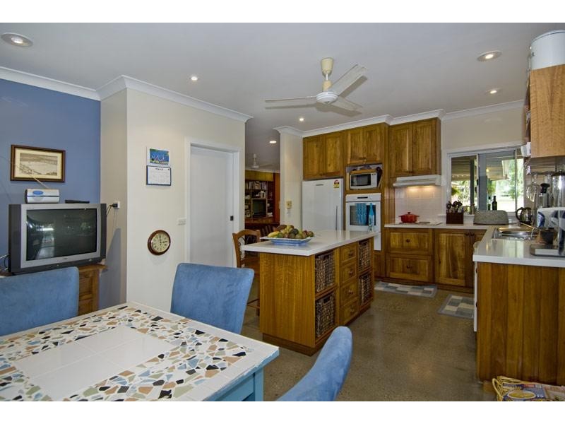 33 – 35 EVERGREEN STREET, Clifton Beach QLD 4879