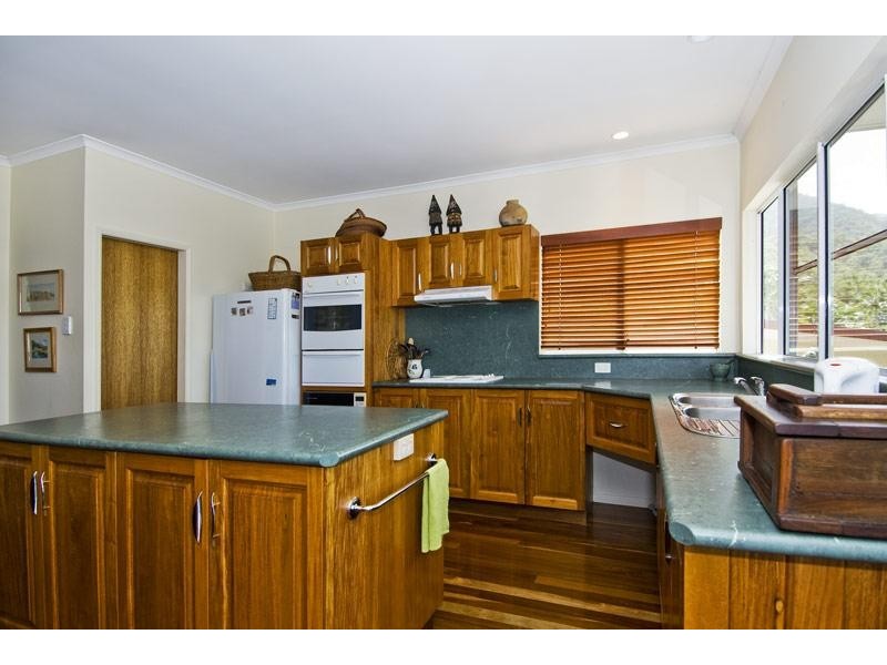 35 ANNE STREET, Smithfield QLD 4878