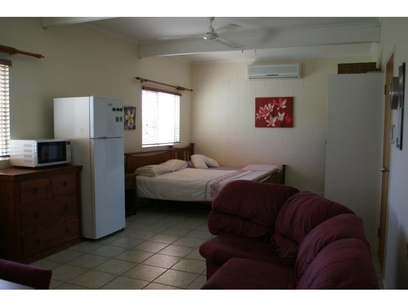 35 ANNE STREET, Smithfield QLD 4878