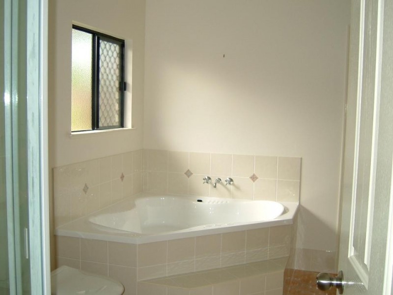 19 NARABEEN ST, Kewarra Beach QLD 4879