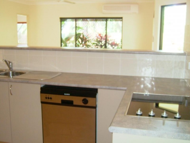 19 NARABEEN ST, Kewarra Beach QLD 4879