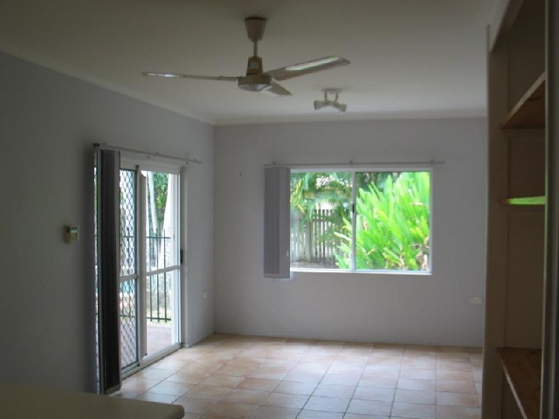 Kewarra Beach QLD 4879