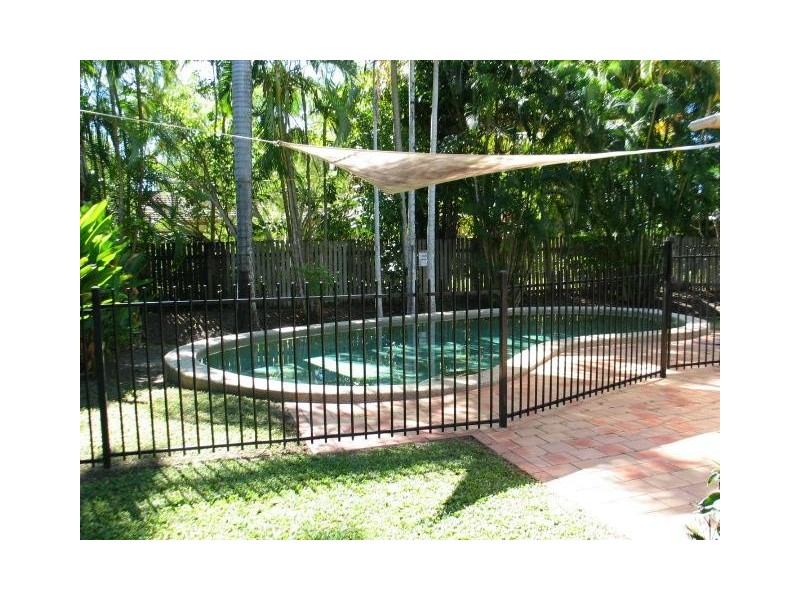 Kewarra Beach QLD 4879