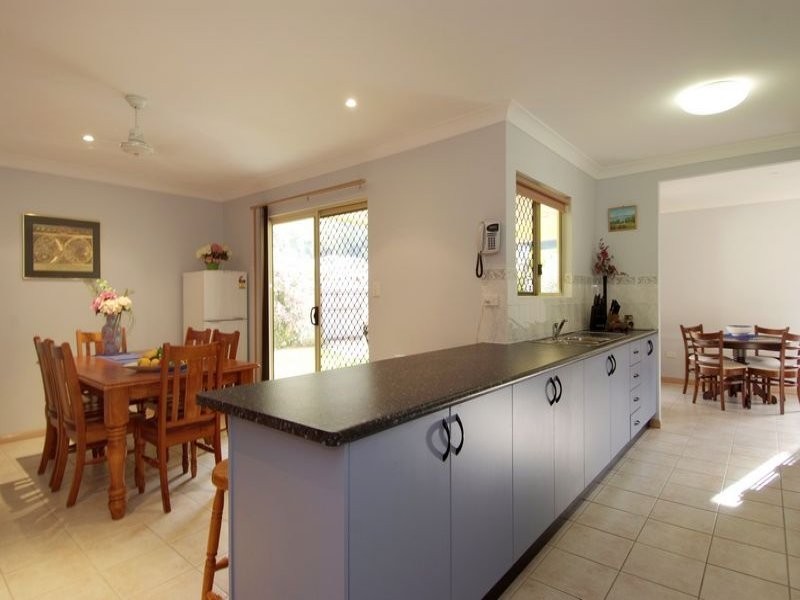 1 SAGO CLOSE, Palm Cove QLD 4879