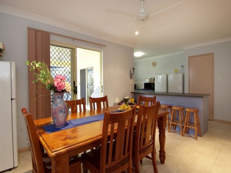 1 SAGO CLOSE, Palm Cove QLD 4879