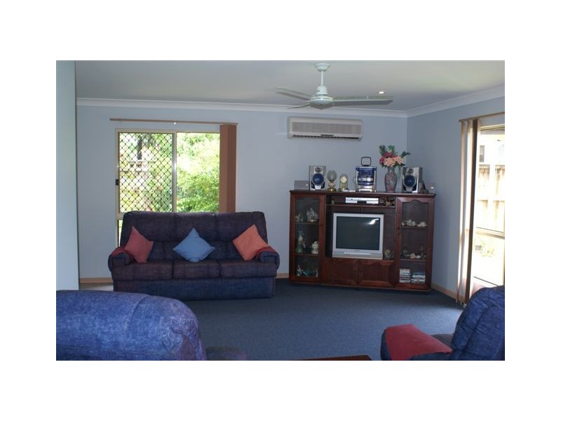 1 SAGO CLOSE, Palm Cove QLD 4879