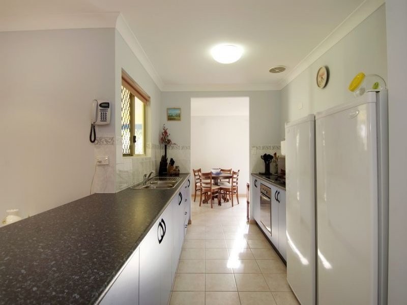 1 SAGO CLOSE, Palm Cove QLD 4879