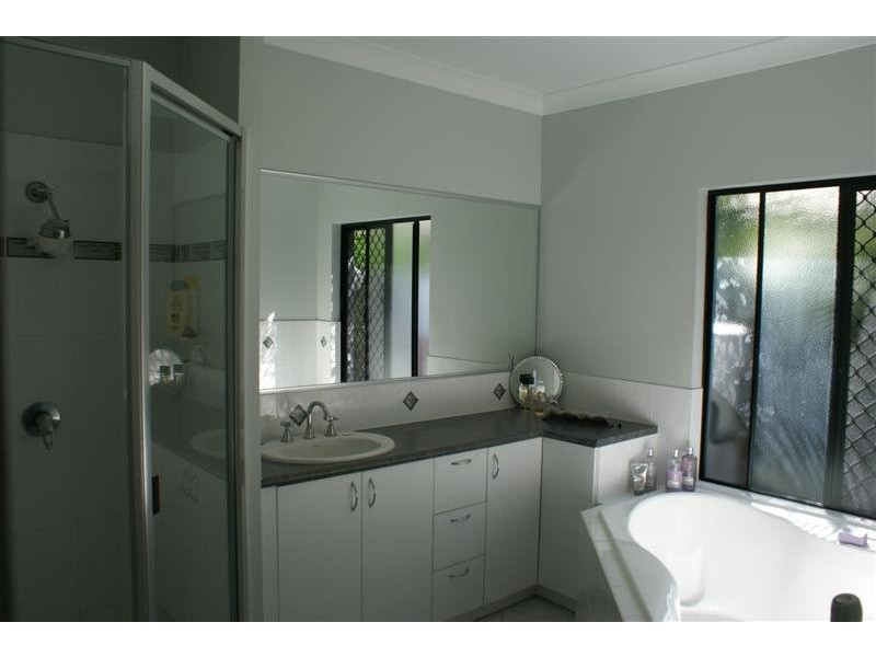 5 JUPITER CLOSE, Clifton Beach QLD 4879