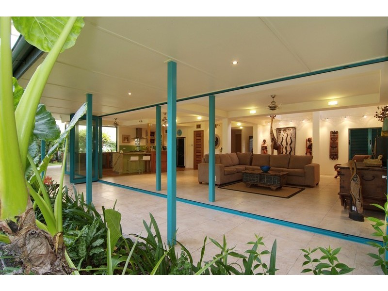 50 KEWARRA STREET, KEWARRA BEACH, Cairns QLD 4870