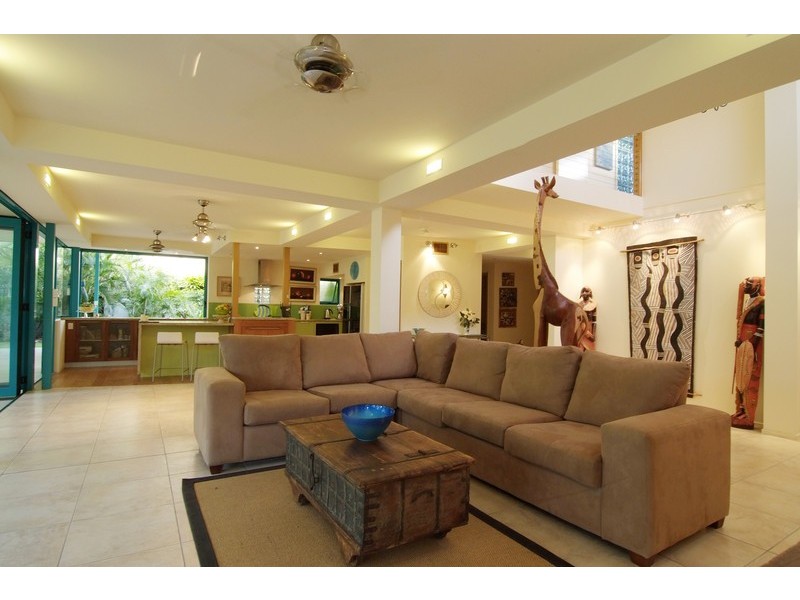 50 KEWARRA STREET, KEWARRA BEACH, Cairns QLD 4870