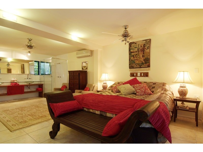 50 KEWARRA STREET, KEWARRA BEACH, Cairns QLD 4870