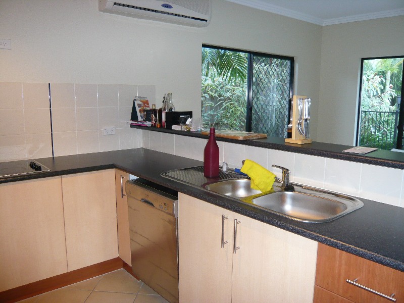 10 HOWIE CL, Kewarra Beach QLD 4879