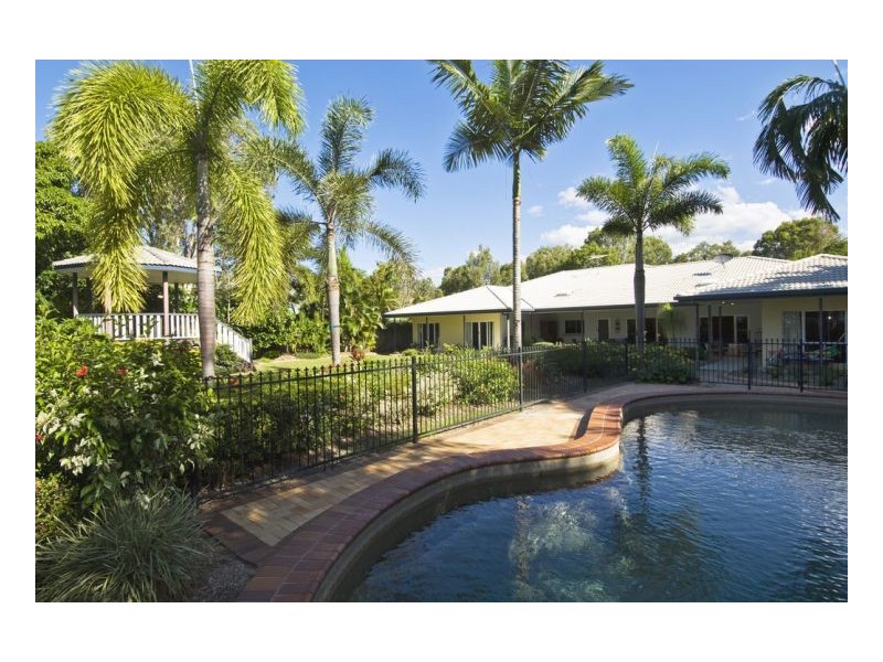 52 KEWARRA STREET, Kewarra Beach QLD 4879