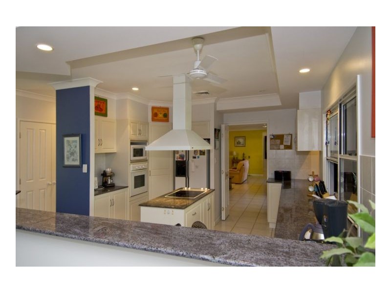 52 KEWARRA STREET, Kewarra Beach QLD 4879