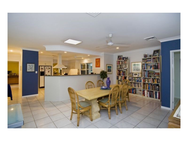 52 KEWARRA STREET, Kewarra Beach QLD 4879