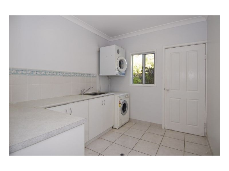 52 KEWARRA STREET, Kewarra Beach QLD 4879