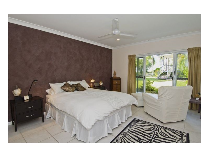 52 KEWARRA STREET, Kewarra Beach QLD 4879