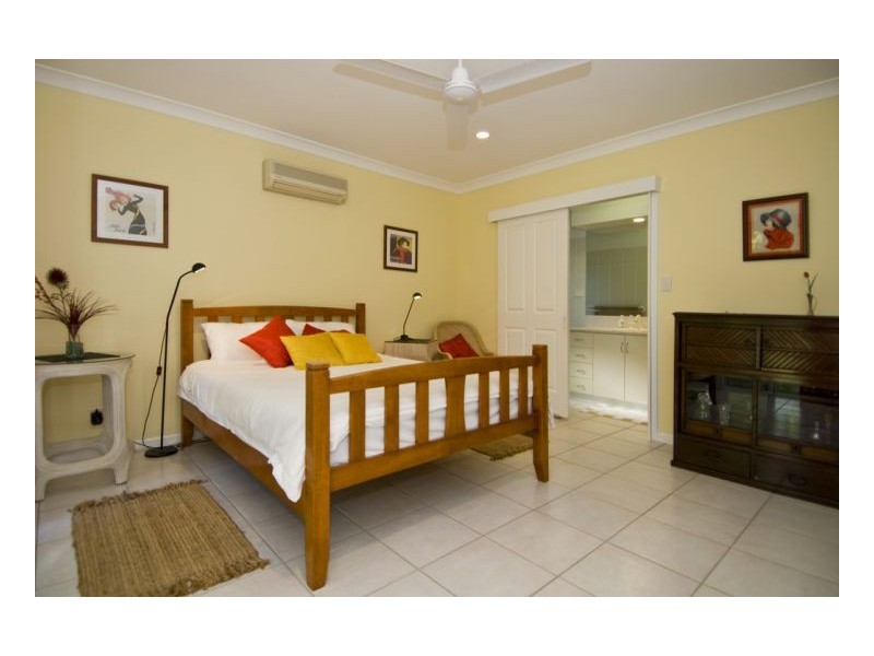 52 KEWARRA STREET, Kewarra Beach QLD 4879