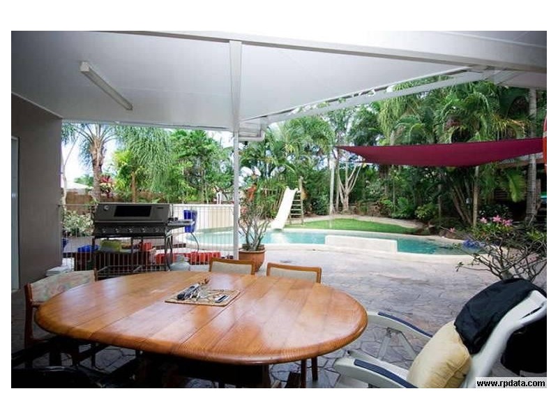 2 ISAAC SMITH CLOSE, Kewarra Beach QLD 4879